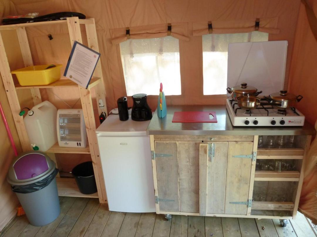 Camping Le Roptai Rochefort Room photo