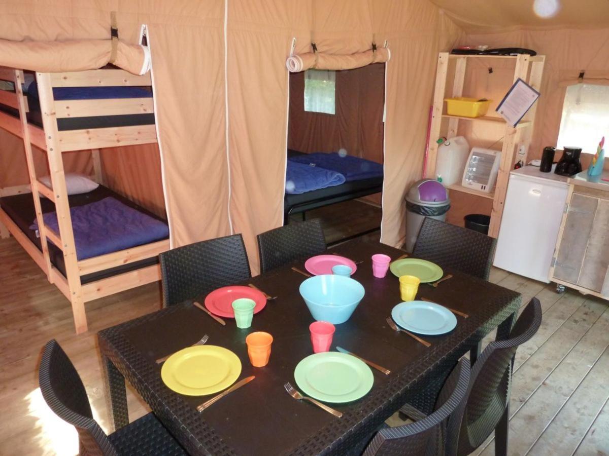 Camping Le Roptai Rochefort Room photo