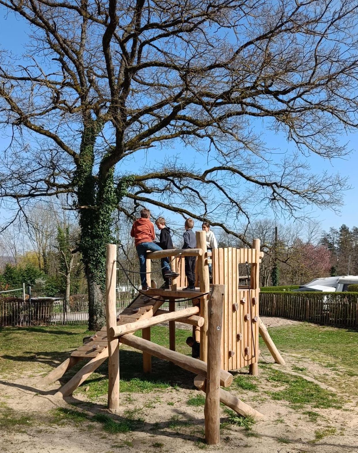 Camping Le Roptai Rochefort Exterior photo